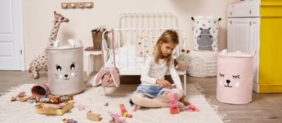 Toy basket for children to store