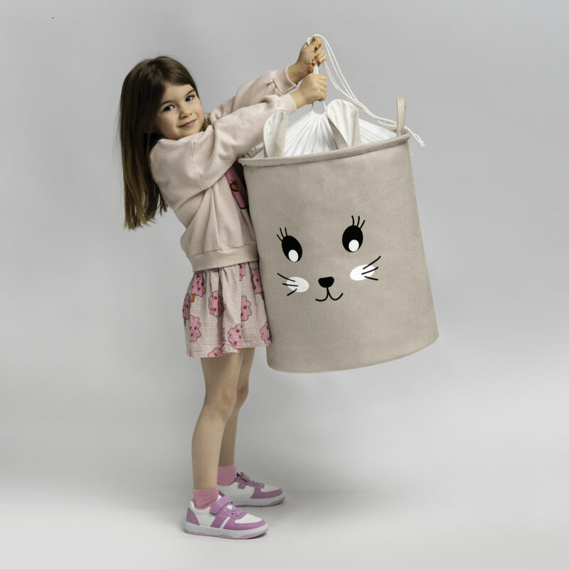 Pokój dziecięcy dla dziewczynki - kosz na zabawki