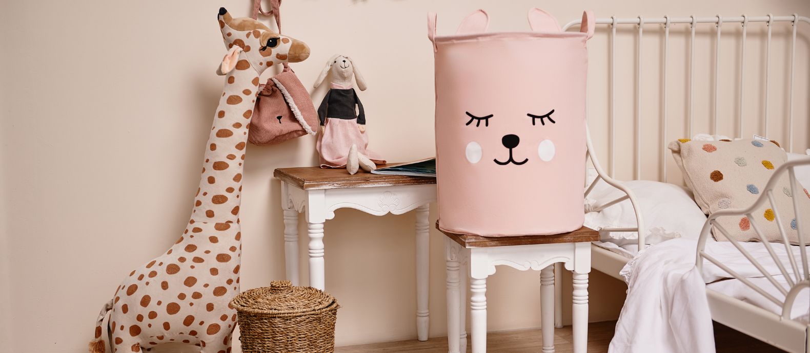 Pokój dziecięcy dla dziewczynki - jak go urządzić?