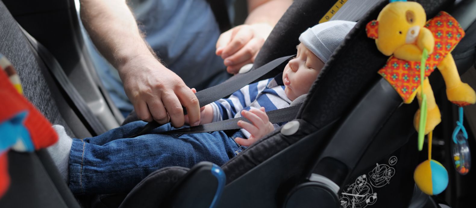 What to pack for a trip with a child? A few essentials that will save every journey